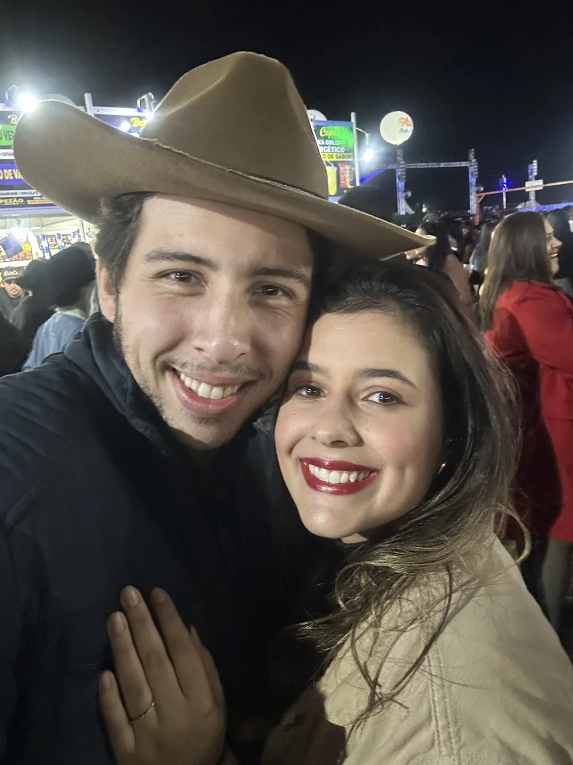 Selfie sorrindo juntos